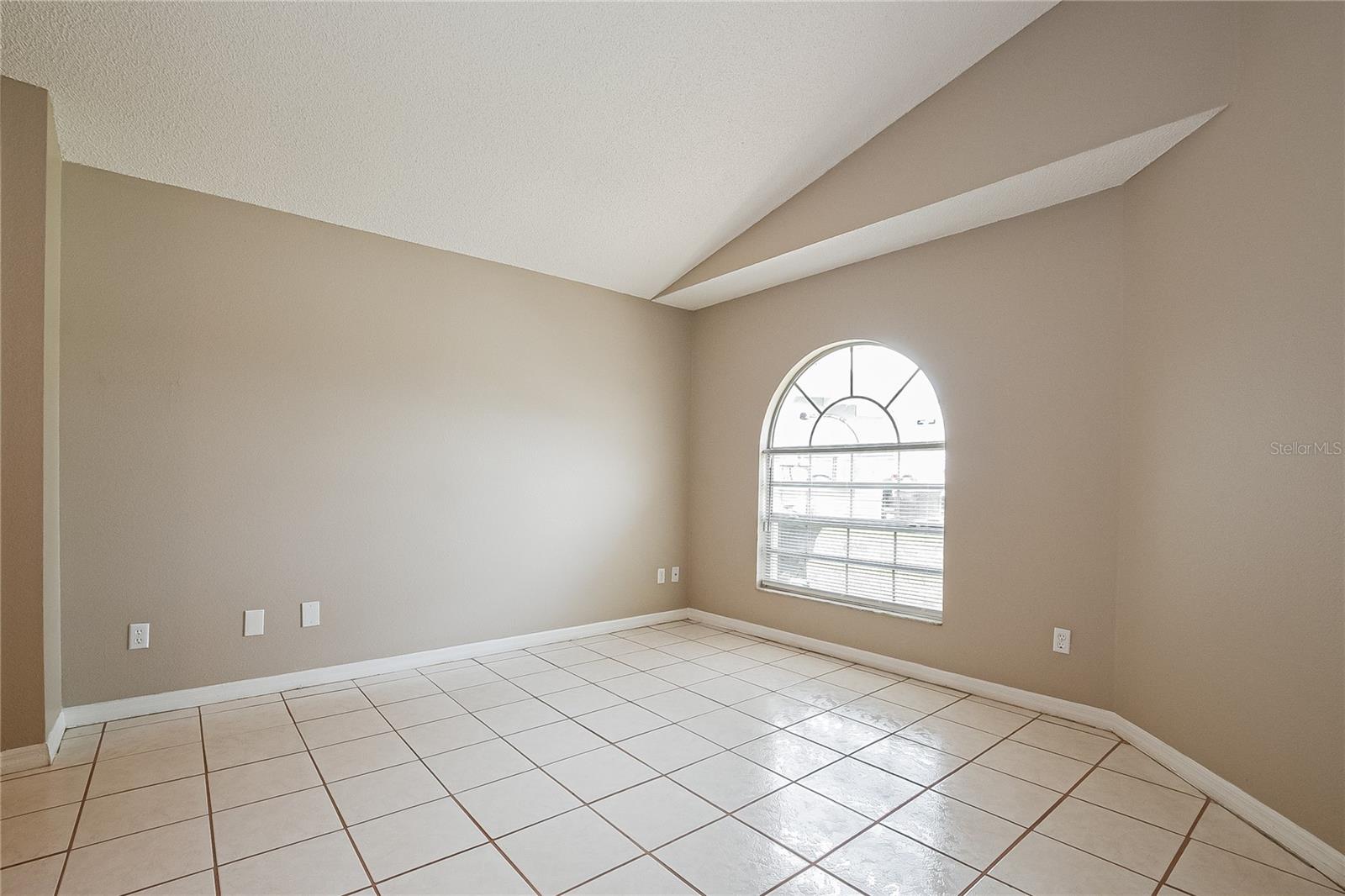 6651 MERITMOOR CIRCLE