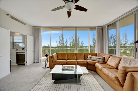 A home in LONGBOAT KEY