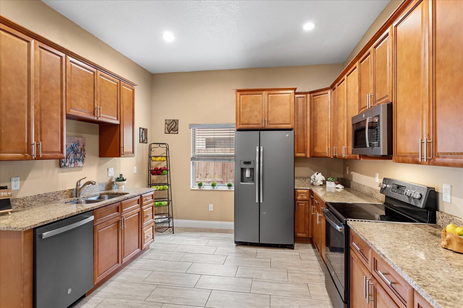RIVERSIDE AT TWIN RIVERS UN 1 - Residential