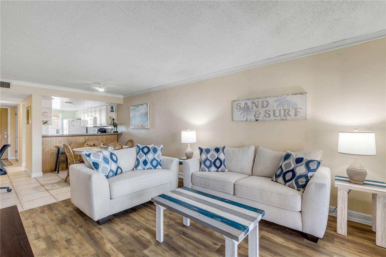 POINT EAST - Residential