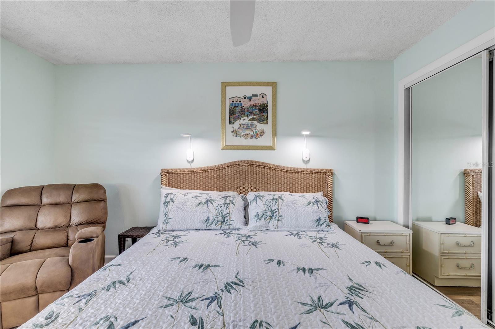 POINT EAST - Residential