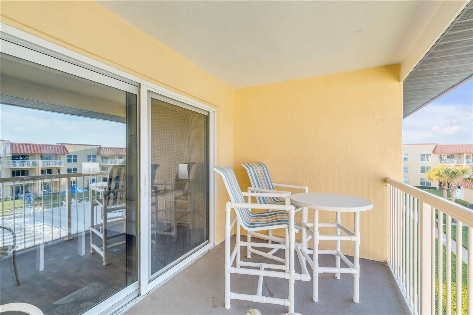 POINT EAST - Residential