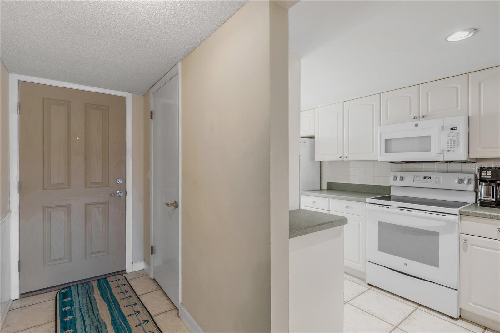 POINT EAST - Residential