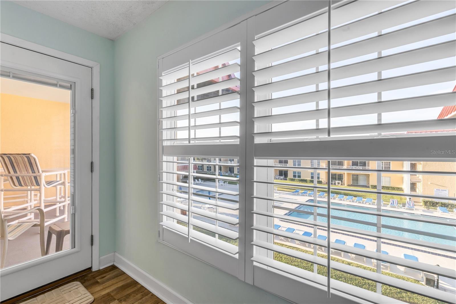 POINT EAST - Residential