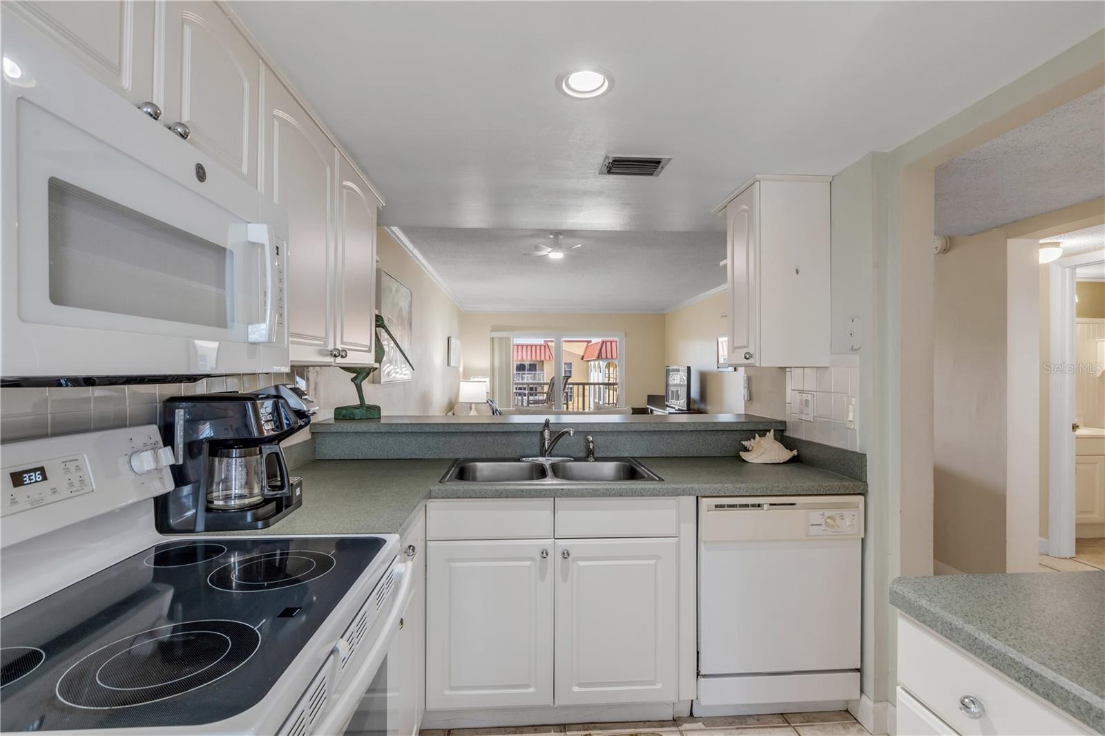 POINT EAST - Residential