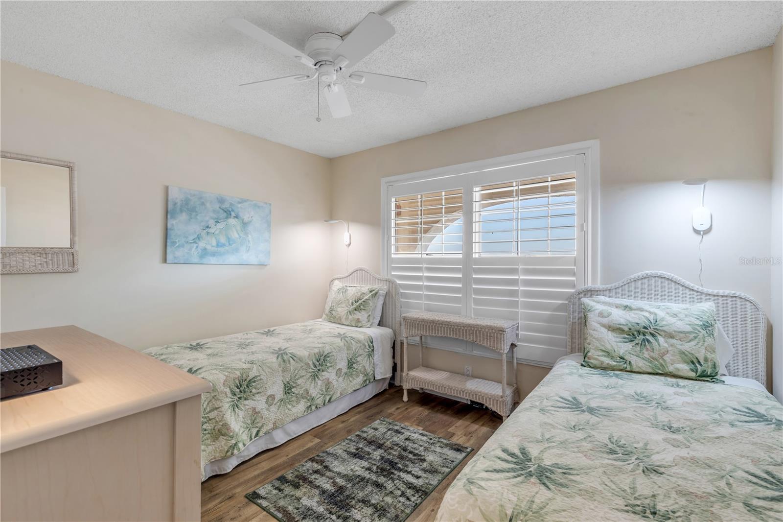 POINT EAST - Residential