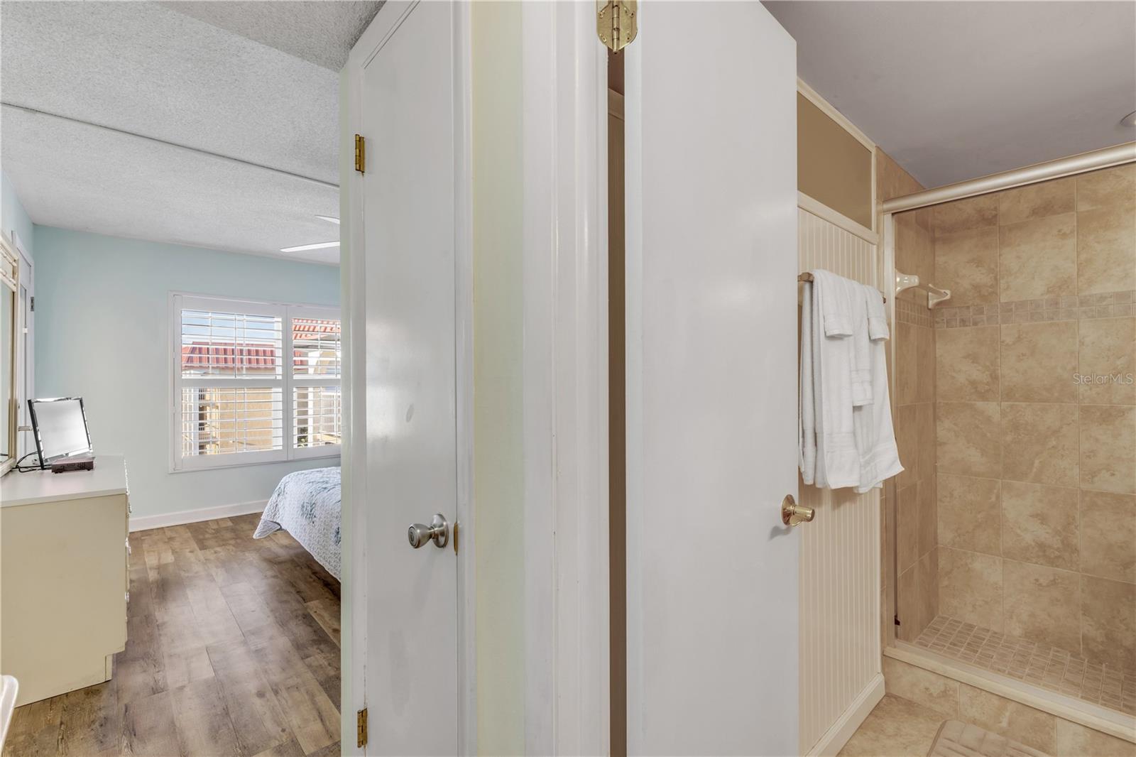 POINT EAST - Residential