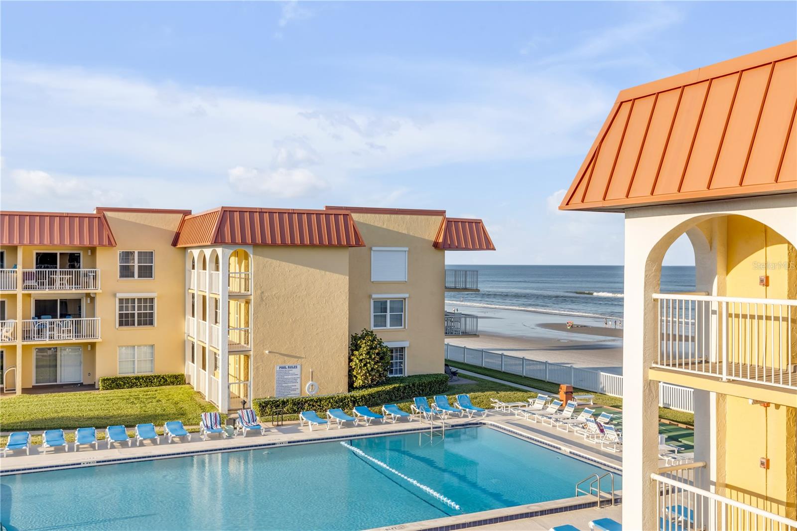 POINT EAST - Residential