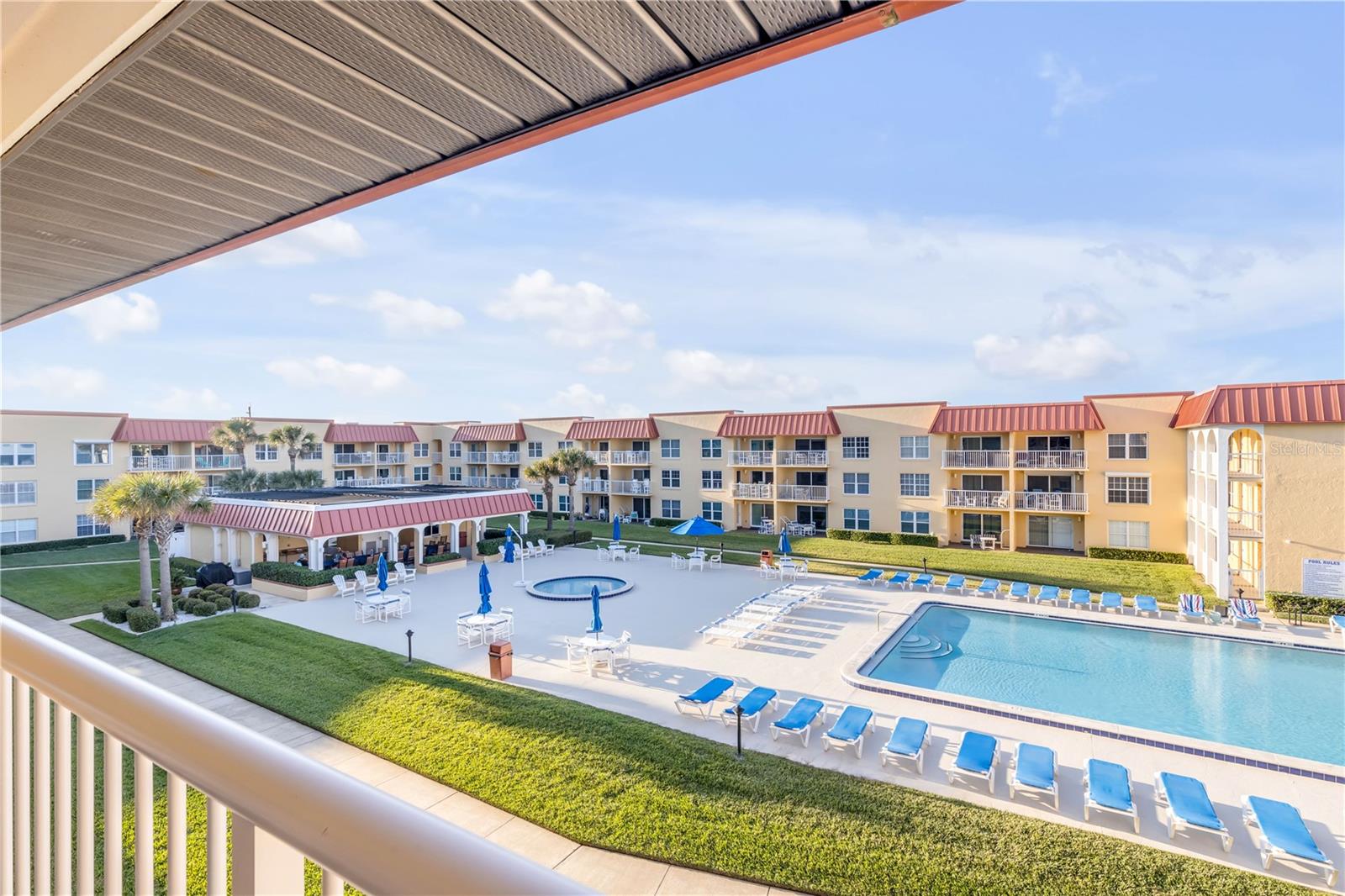 POINT EAST - Residential