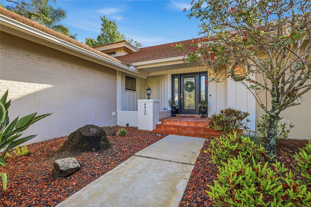 Photo of 4937 Landings Court, Sarasota, FL 34231 (MLS # A4689027)