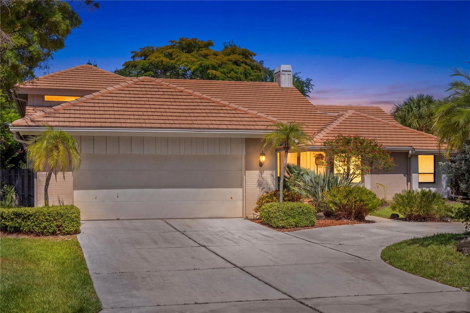 4937 LANDINGS COURT
