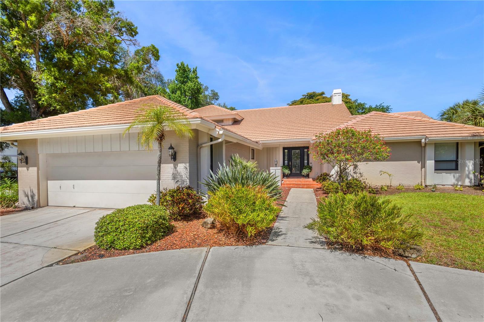 4937 LANDINGS COURT