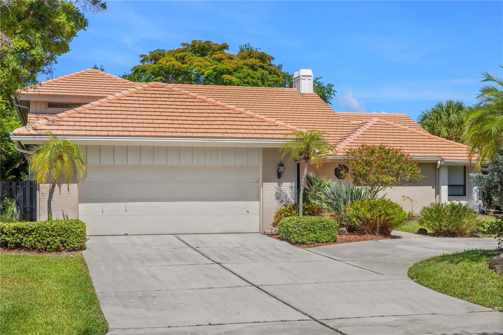 4937 LANDINGS COURT