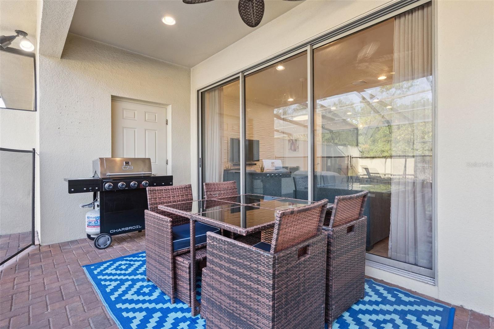 WINDSOR AT WESTSIDE - Residential