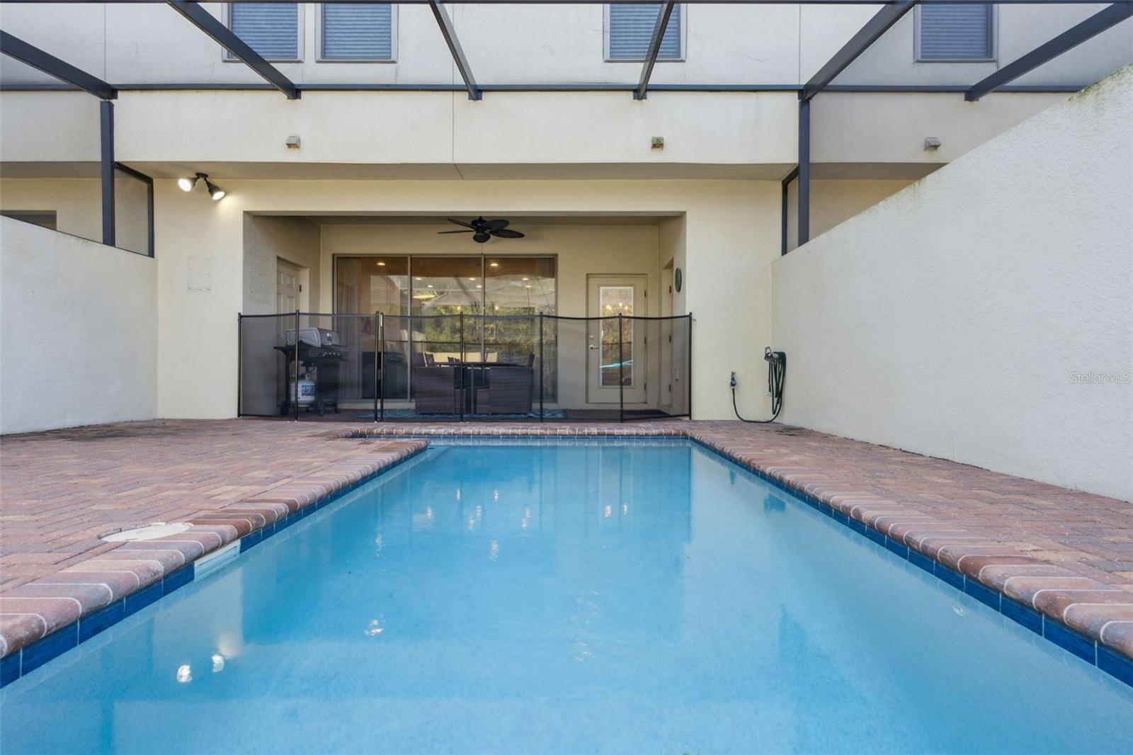 WINDSOR AT WESTSIDE - Residential