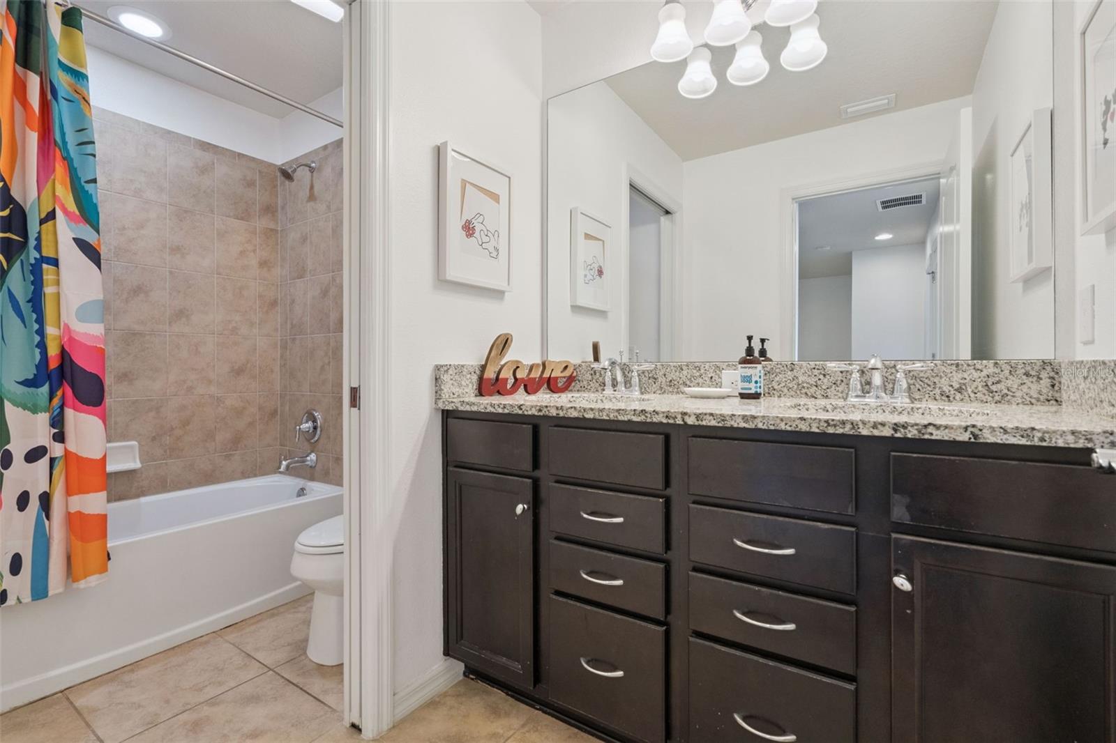 WINDSOR AT WESTSIDE - Residential