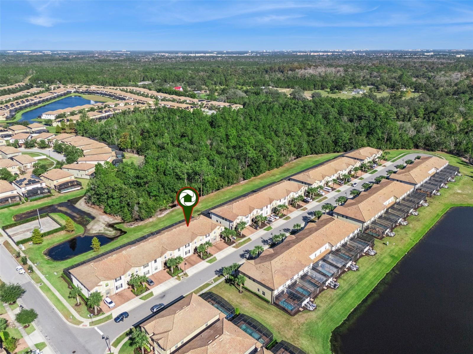 WINDSOR AT WESTSIDE - Residential