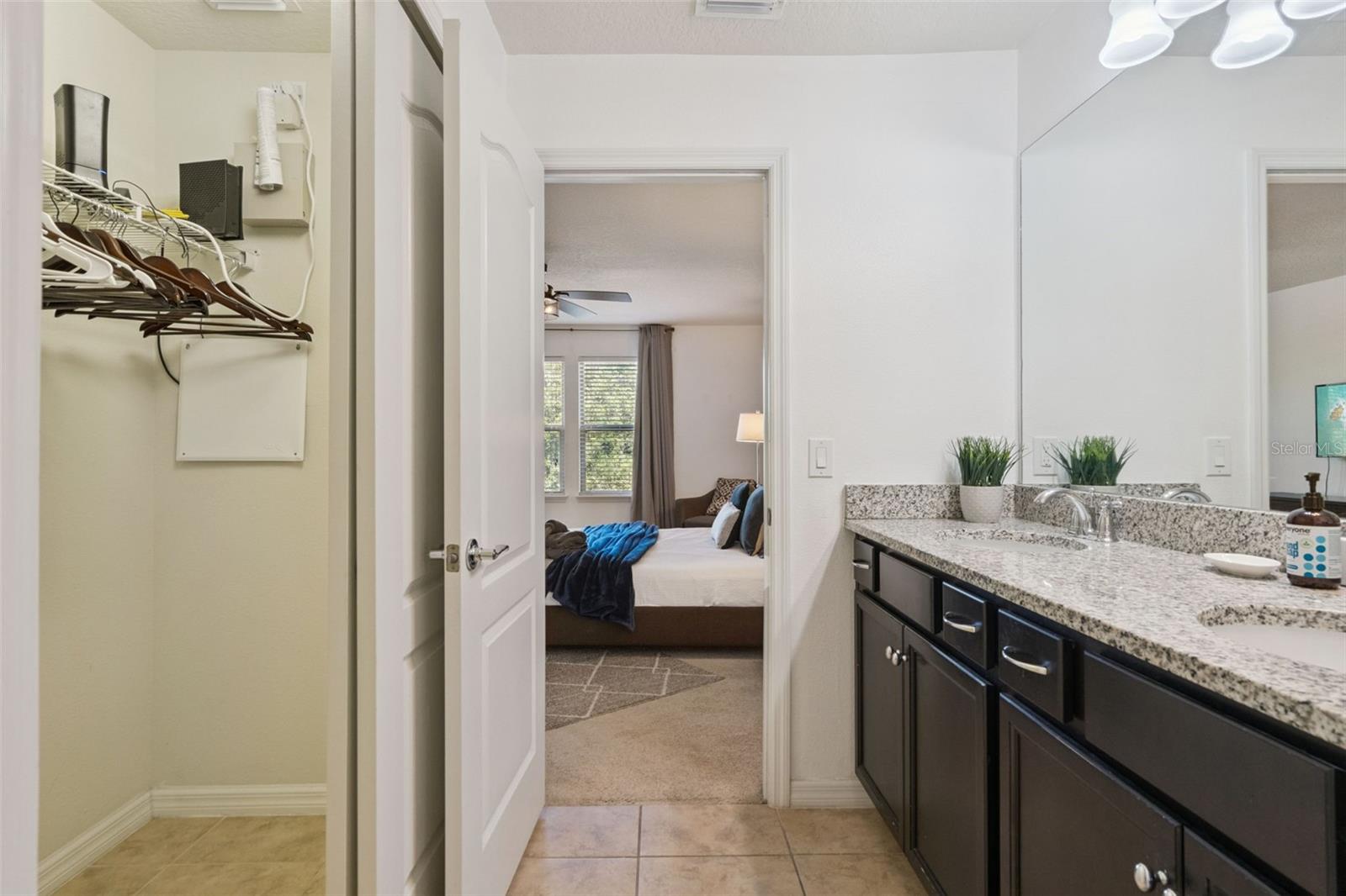 WINDSOR AT WESTSIDE - Residential