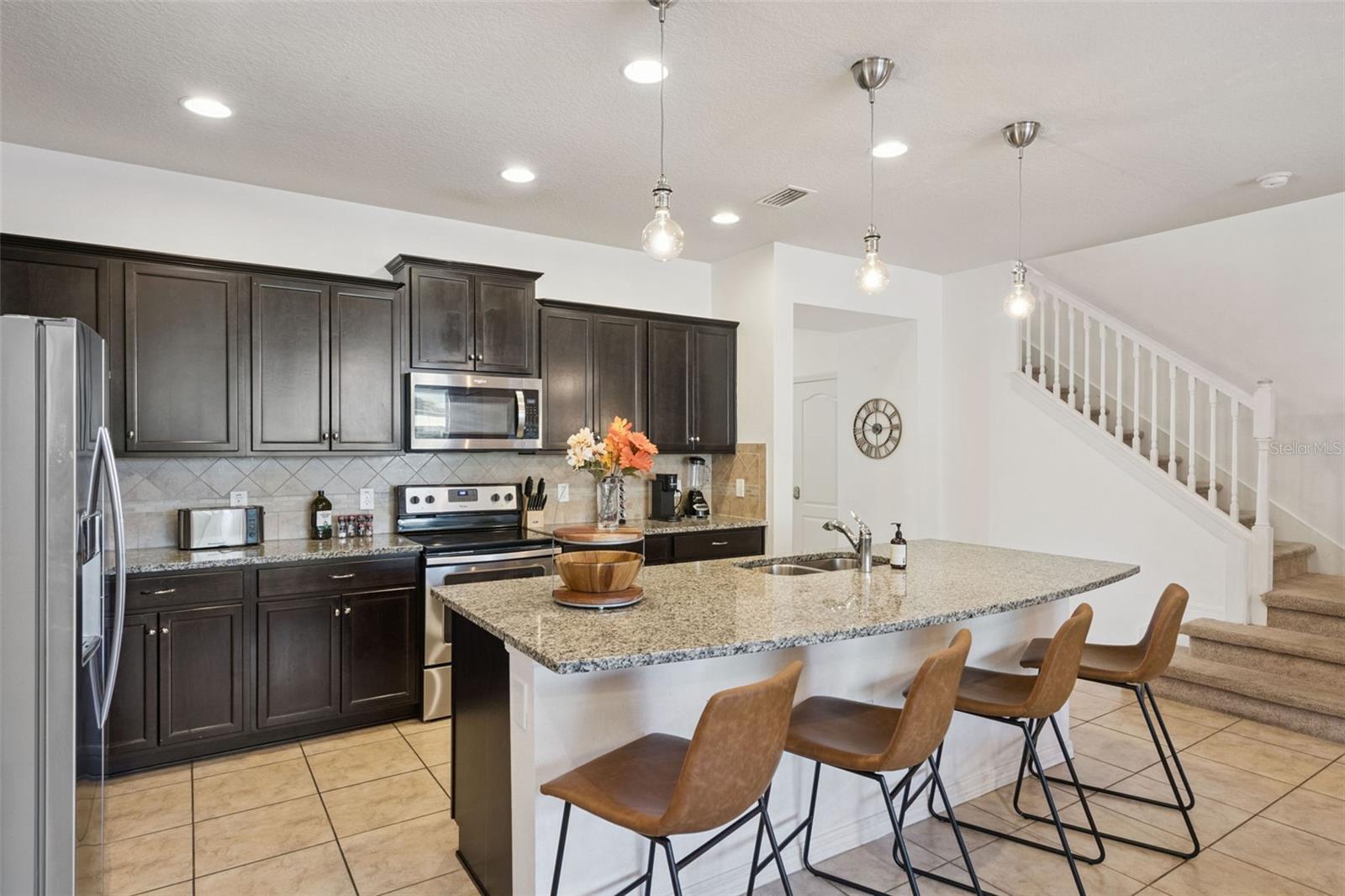 WINDSOR AT WESTSIDE - Residential