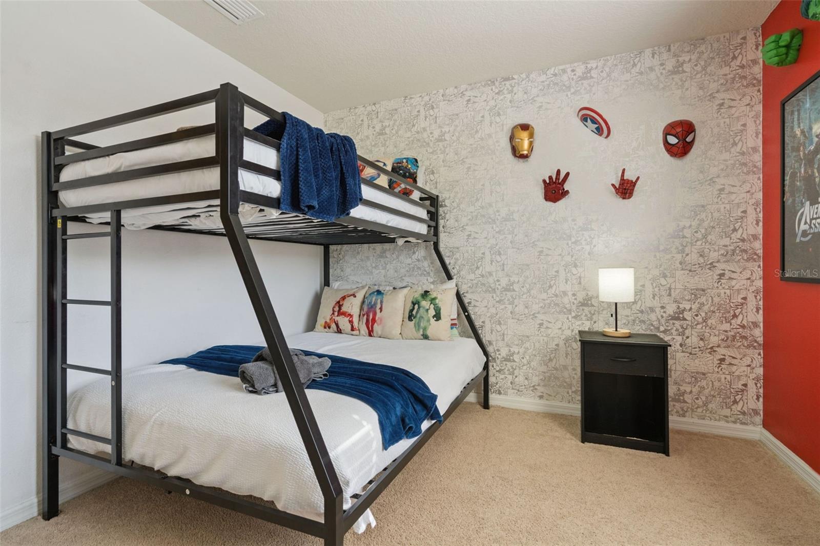 WINDSOR AT WESTSIDE - Residential