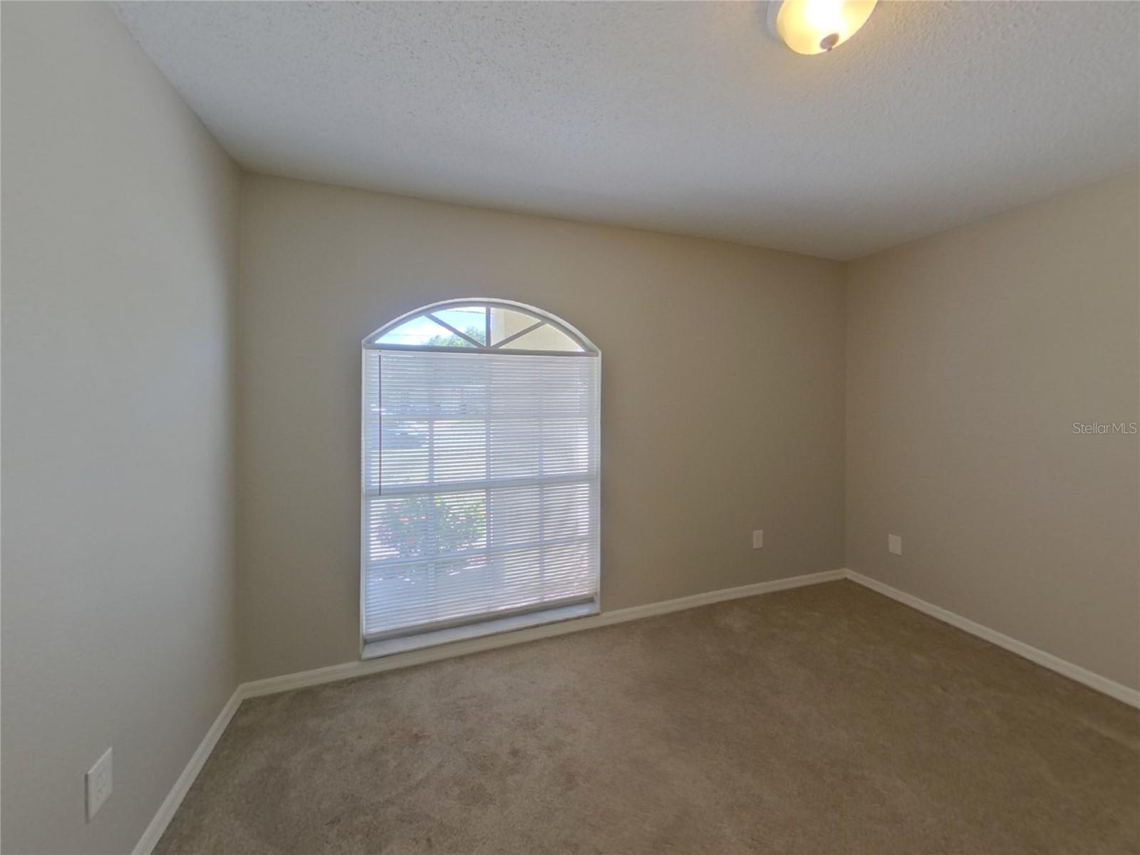 DISSTON GARDENS - Residential Lease