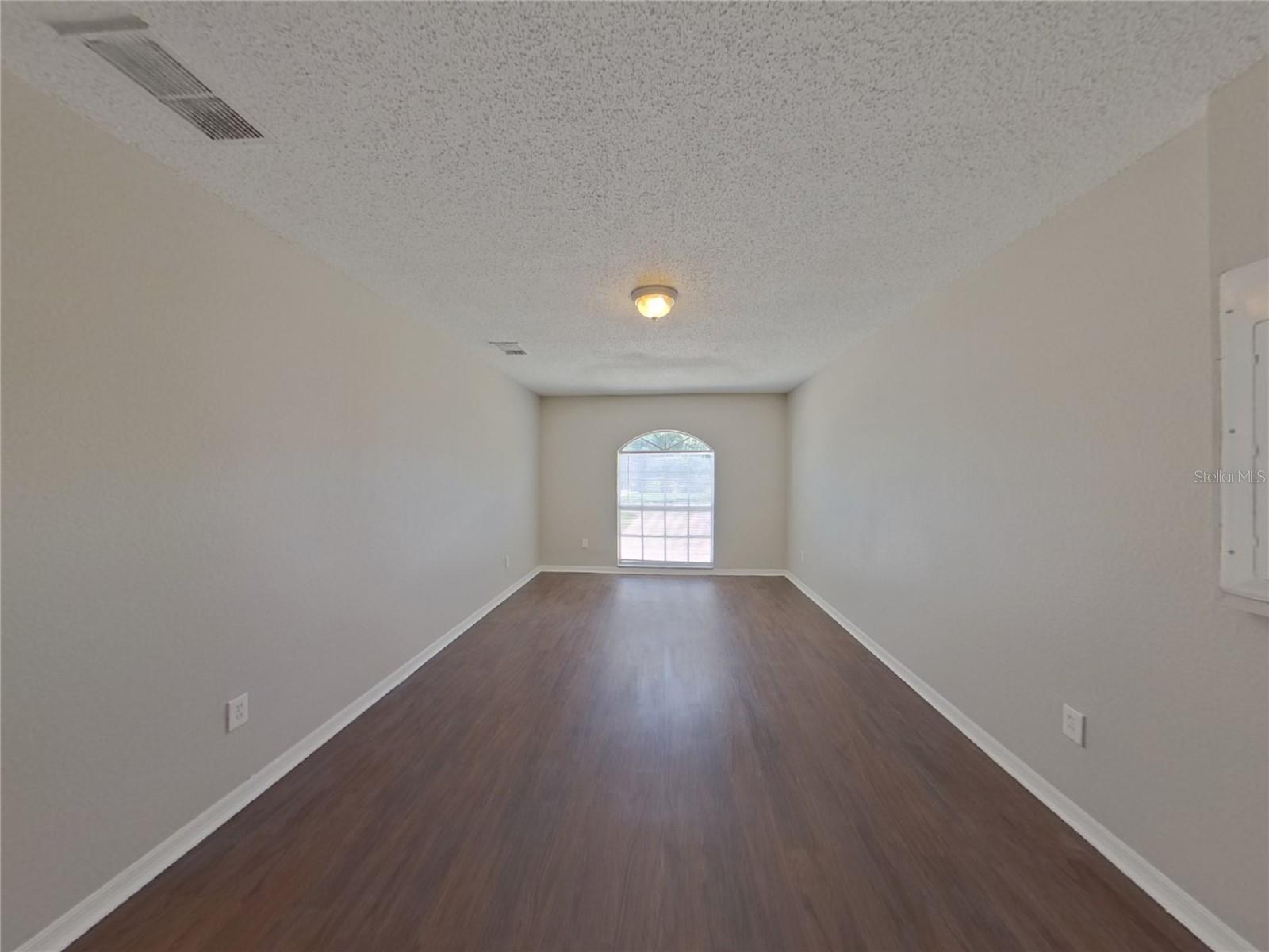 DISSTON GARDENS - Residential Lease