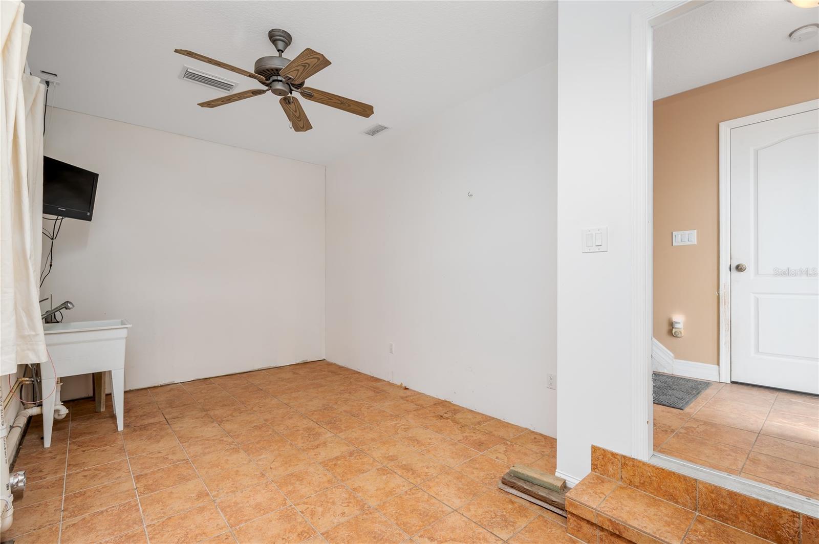 INDIAN HARBOR ESTATES UNIT 04 - Residential