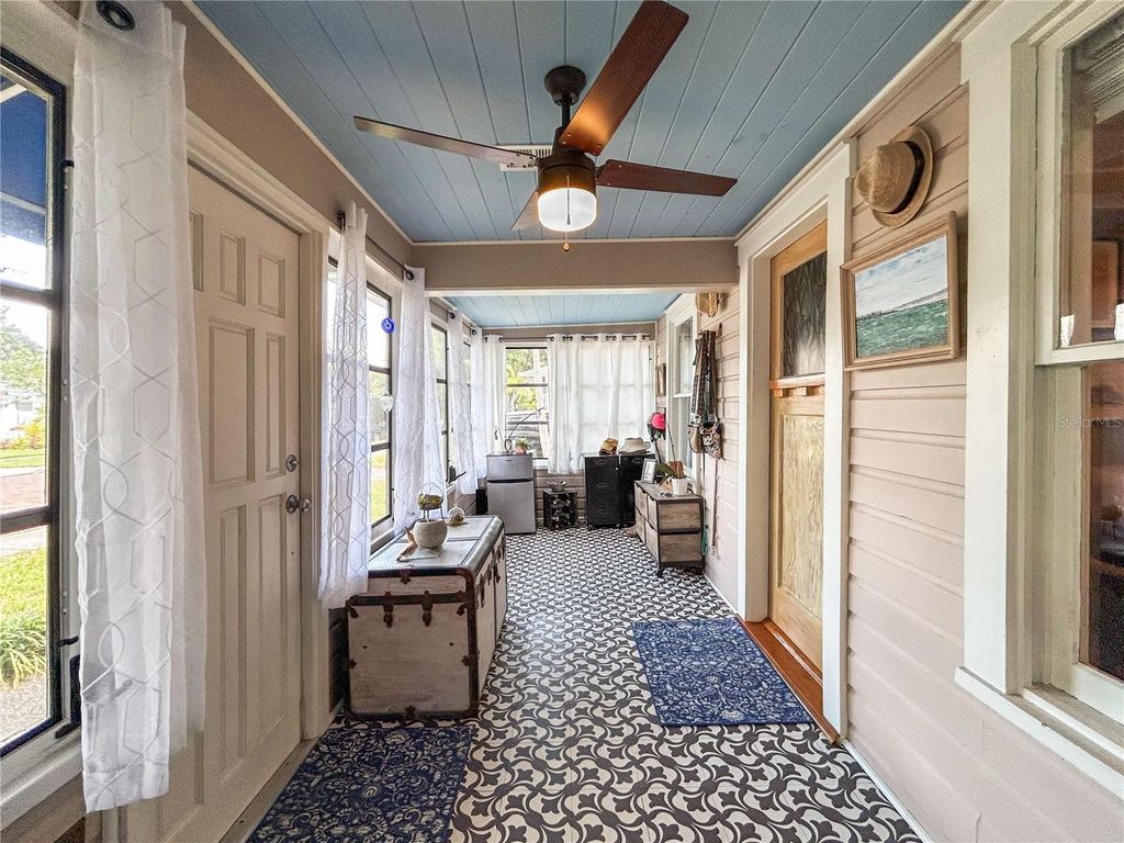 Photo of 226 21st Avenue N, St Petersburg, FL 33704 (MLS # TB8495054)