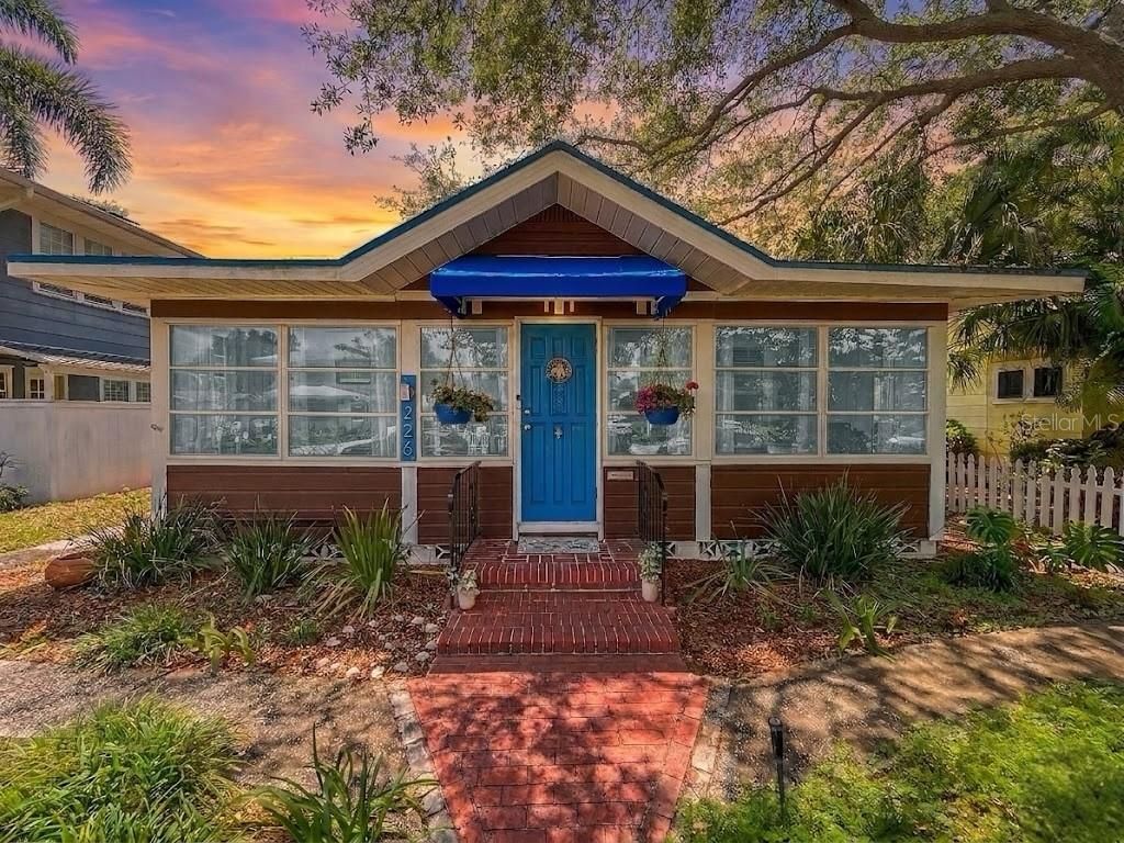 Photo of 226 21st Avenue N, St Petersburg, FL 33704 (MLS # TB8495054)