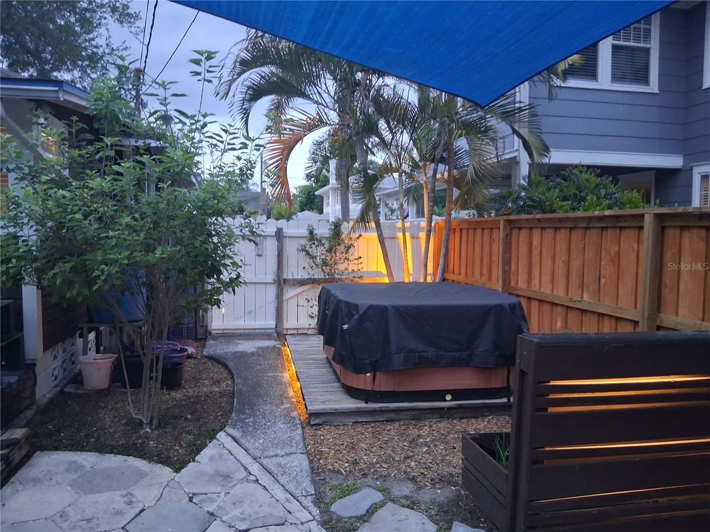 Photo of 226 21st Avenue N, St Petersburg, FL 33704 (MLS # TB8495054)