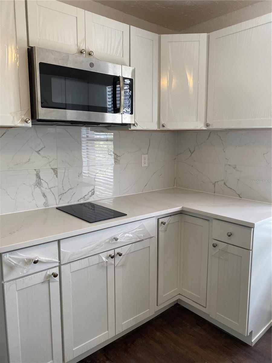 VENICE HOMESITE CO - Residential Lease