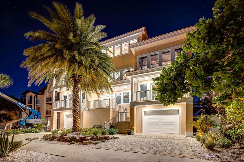 Photo of 934 Eldorado Avenue, Clearwater Beach, FL 33767 (MLS # TB8454964)