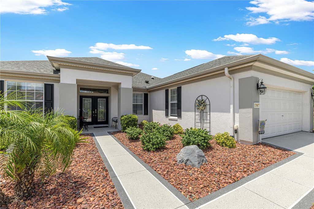 Photo of 13967 SE 96th Circle, Summerfield, FL 34491 (MLS # OM726986)