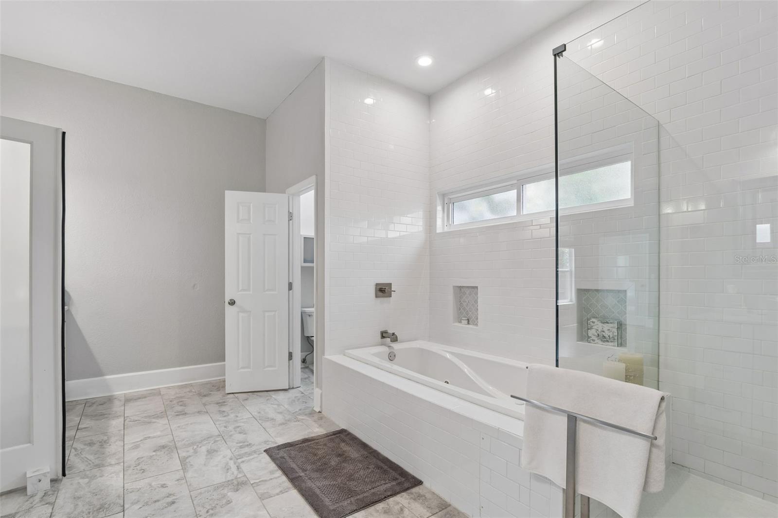 HILCREST - Residential