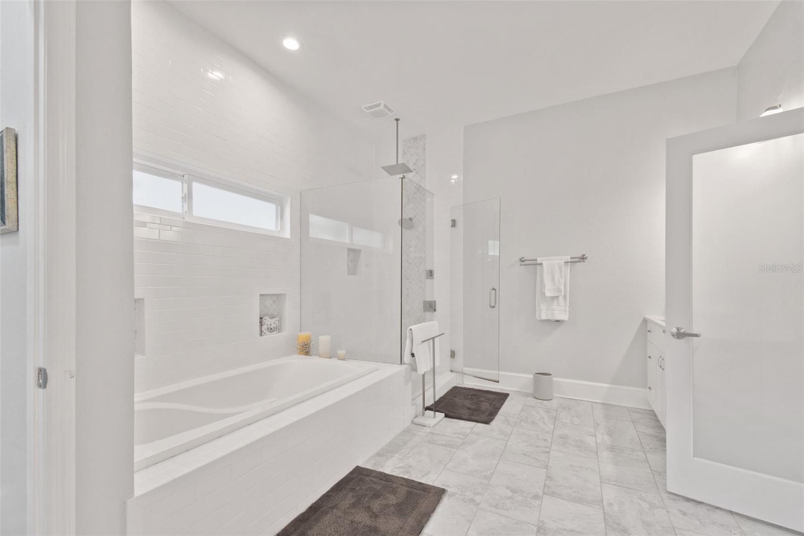 HILCREST - Residential