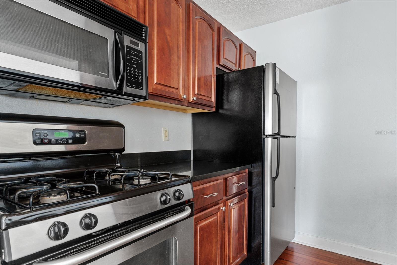 MIRIADA CONDO - Residential