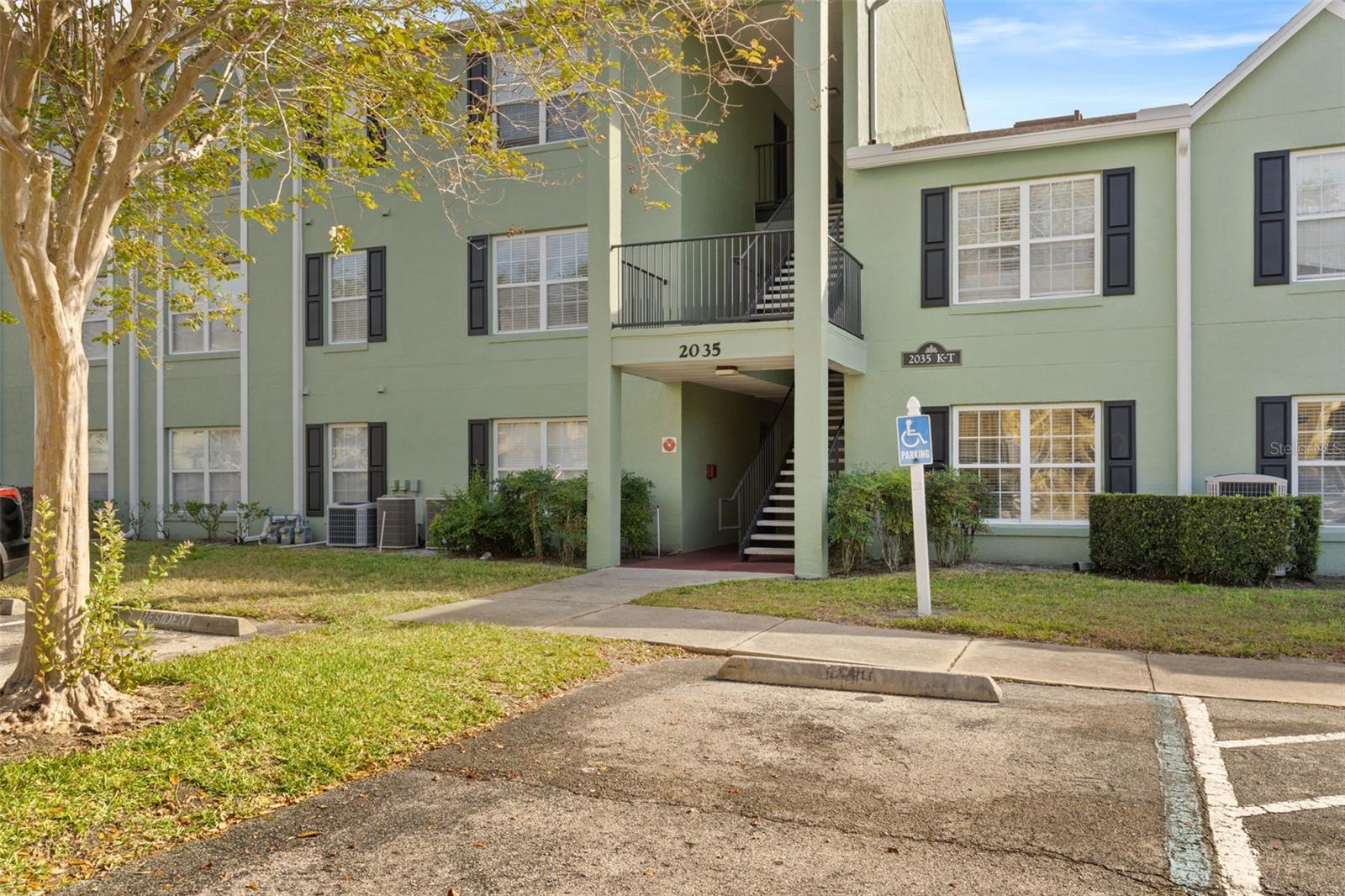 MIRIADA CONDO - Residential