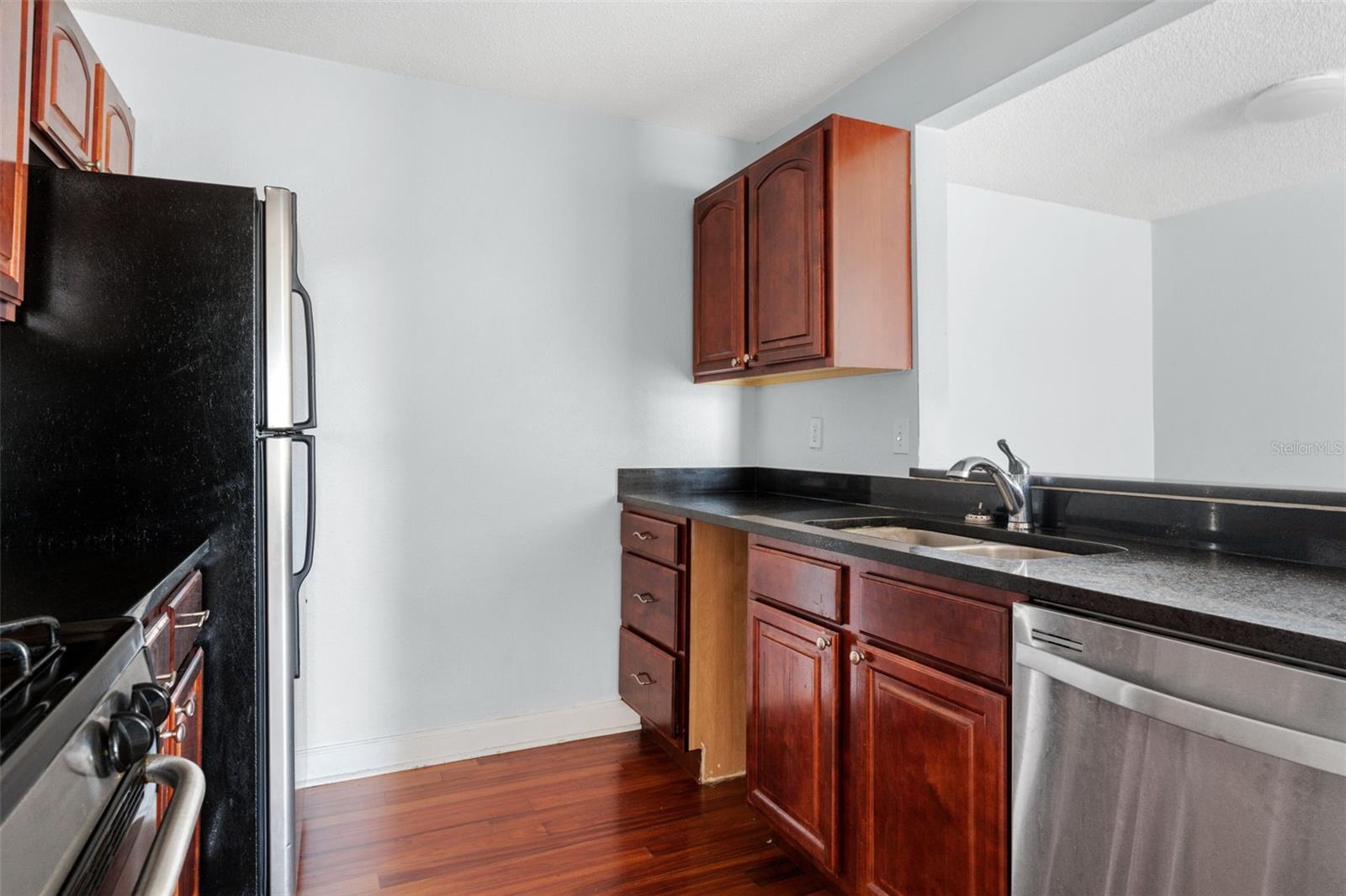 MIRIADA CONDO - Residential