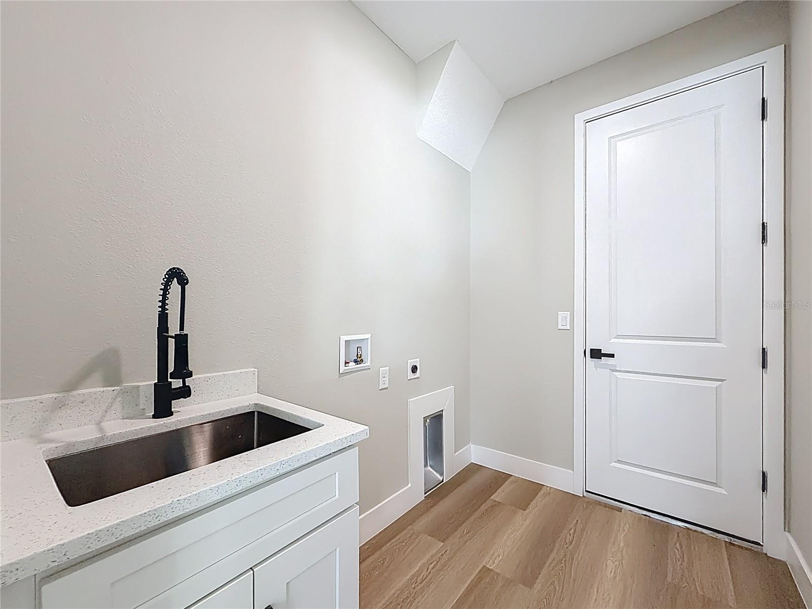 CITRUS SPGS UNIT 21 - Residential