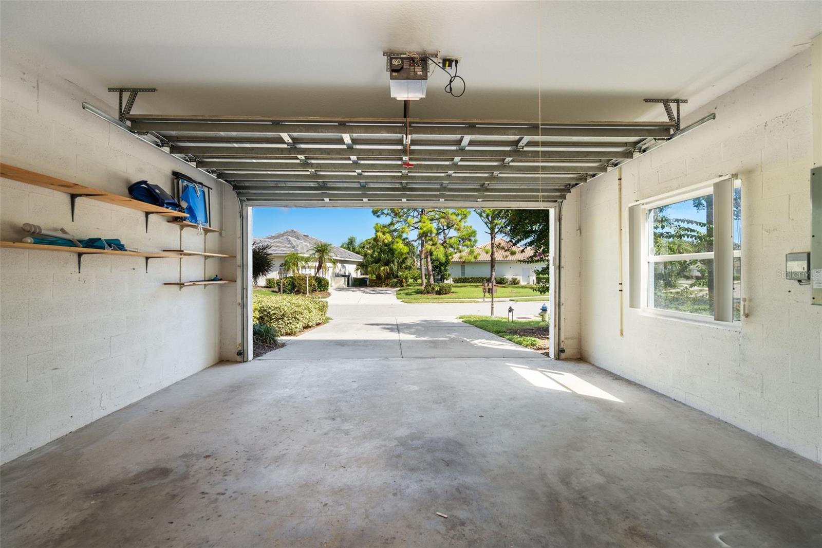 FALCON TRACE/CALUSA LAKES - Residential Lease