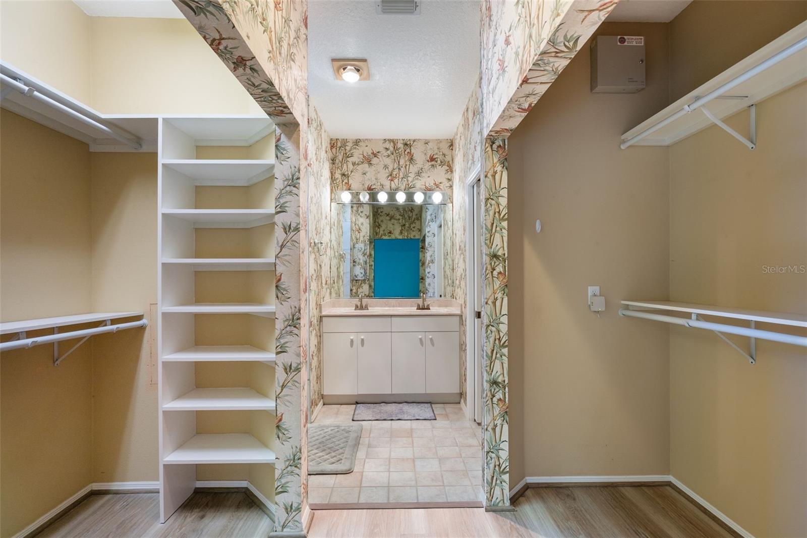 FALCON TRACE/CALUSA LAKES - Residential Lease