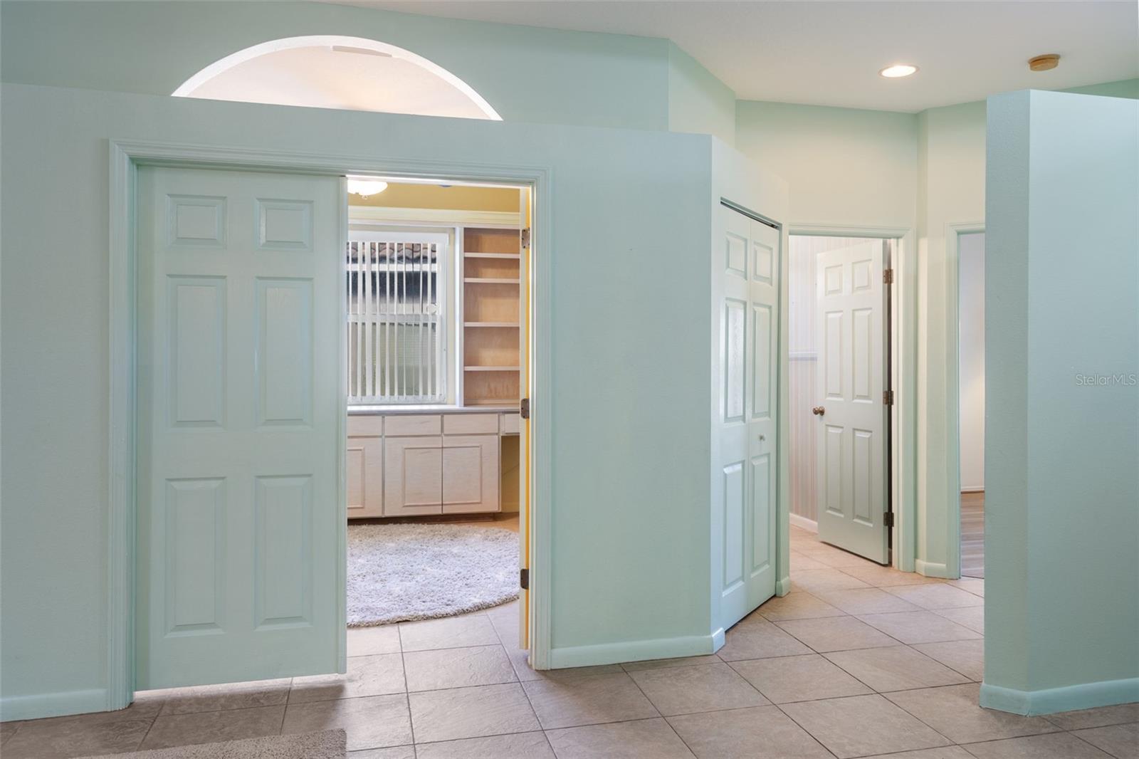 FALCON TRACE/CALUSA LAKES - Residential Lease
