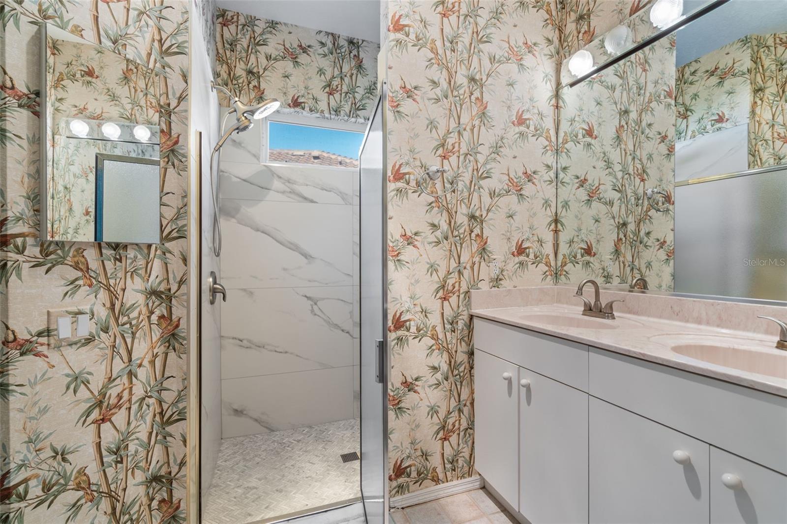 FALCON TRACE/CALUSA LAKES - Residential Lease