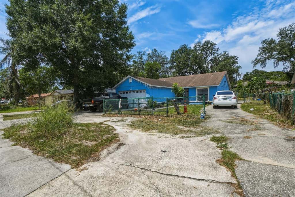 Photo of 912 Paul Street, Orlando, FL 32808 (MLS # O6415667)