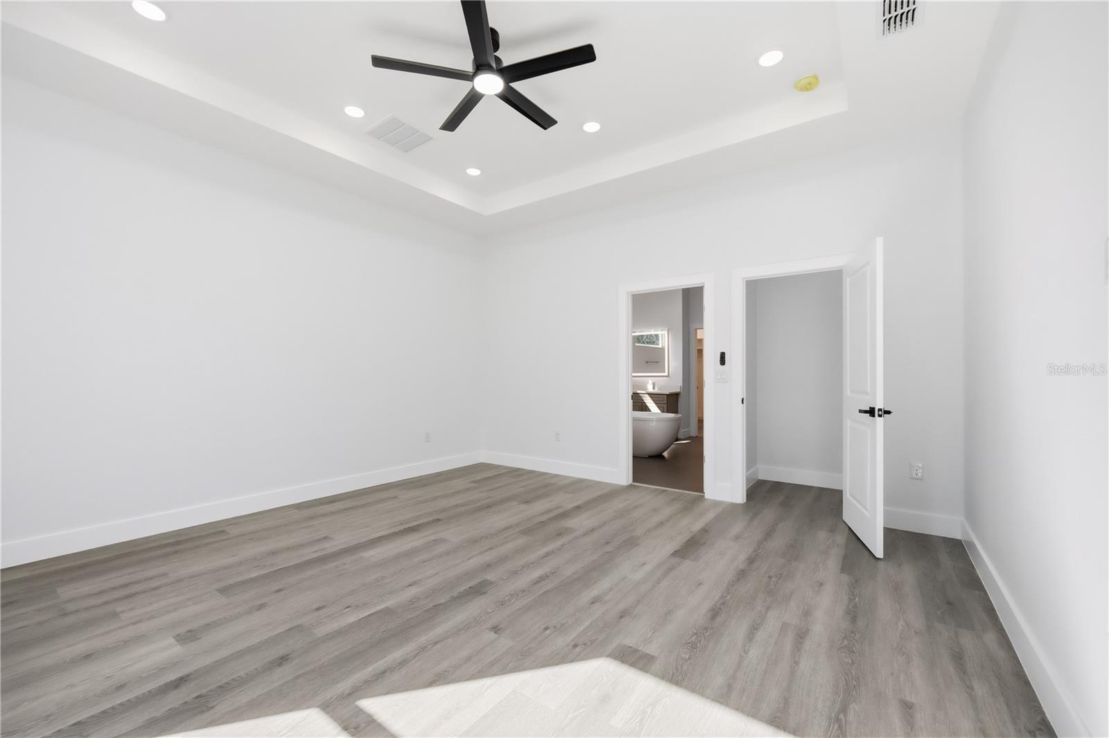 WILDWOOD COUNTRY ESTATES - Residential