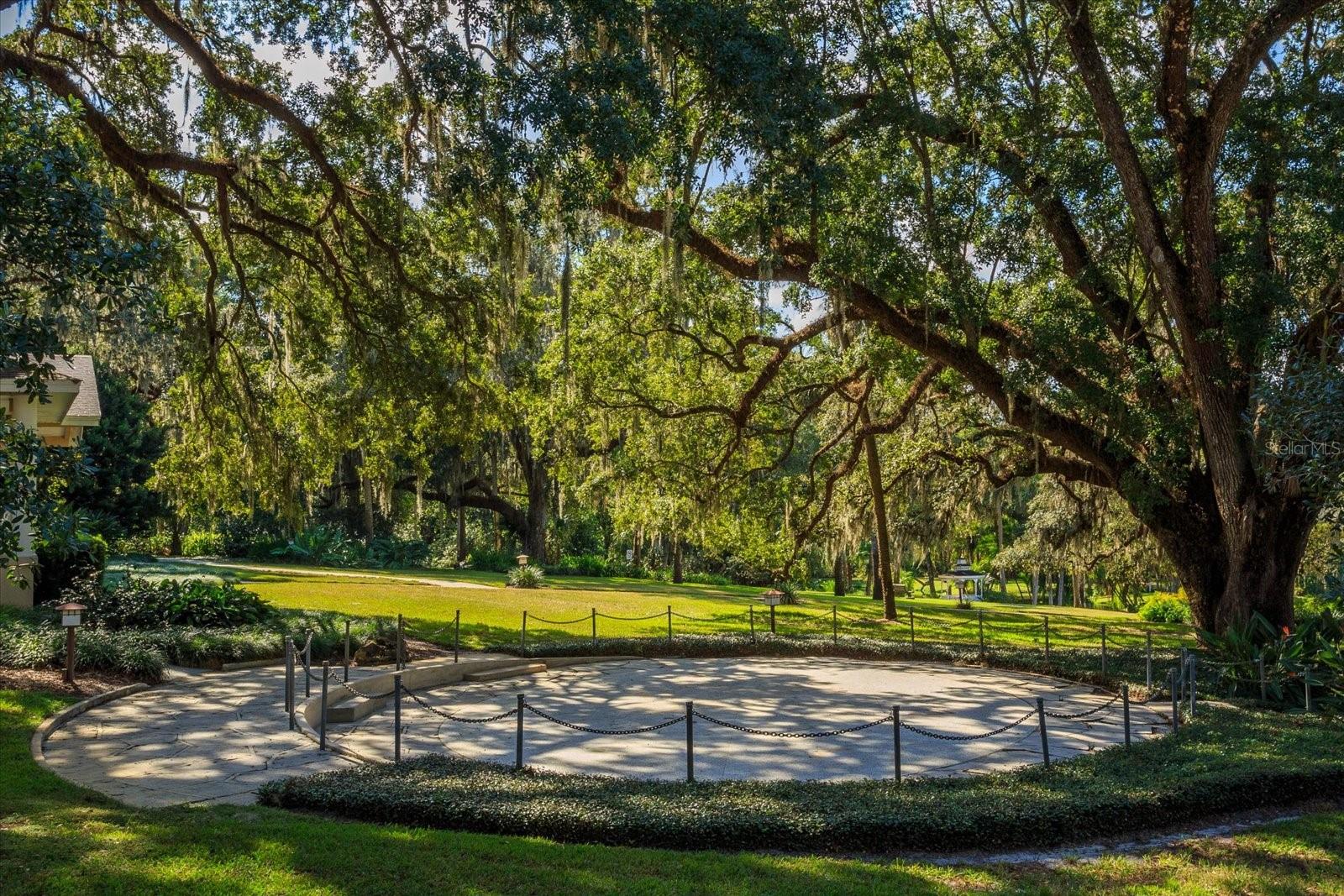 CROWN OAKS - Residential