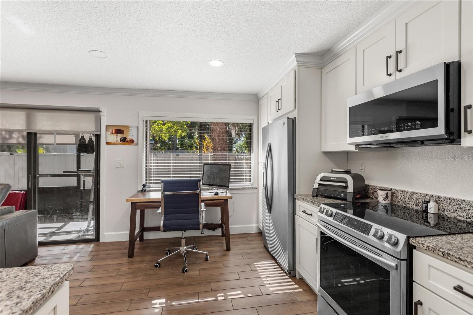 CROWN OAKS - Residential