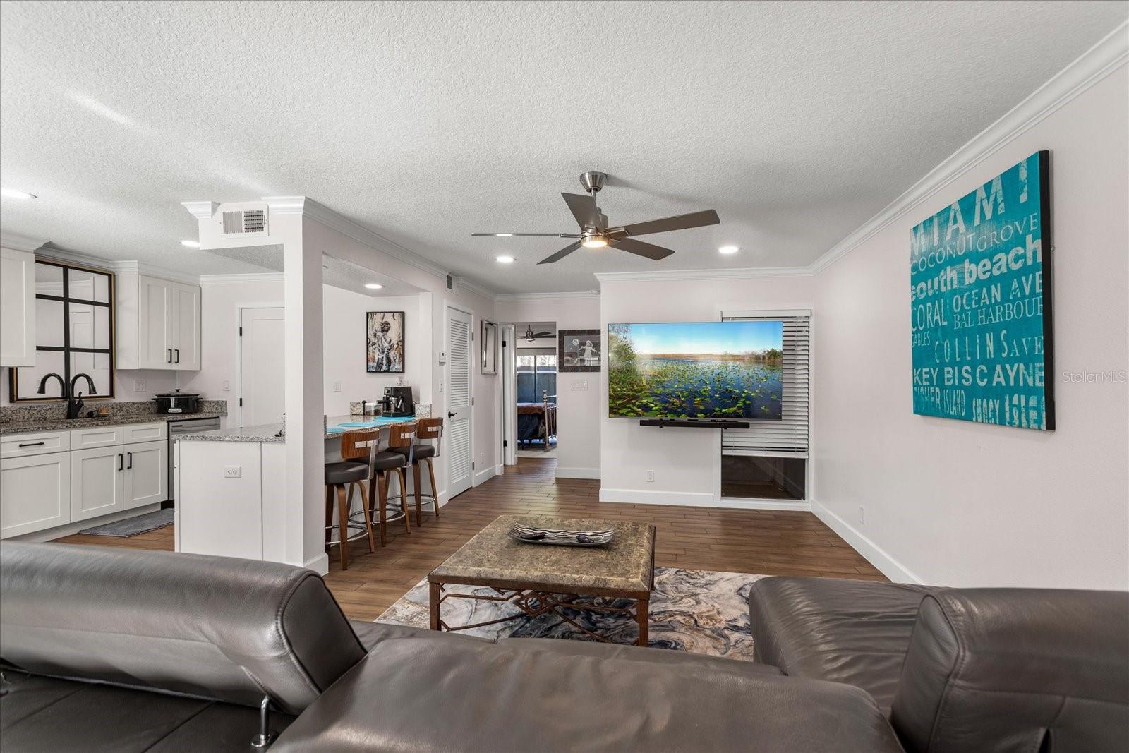 CROWN OAKS - Residential