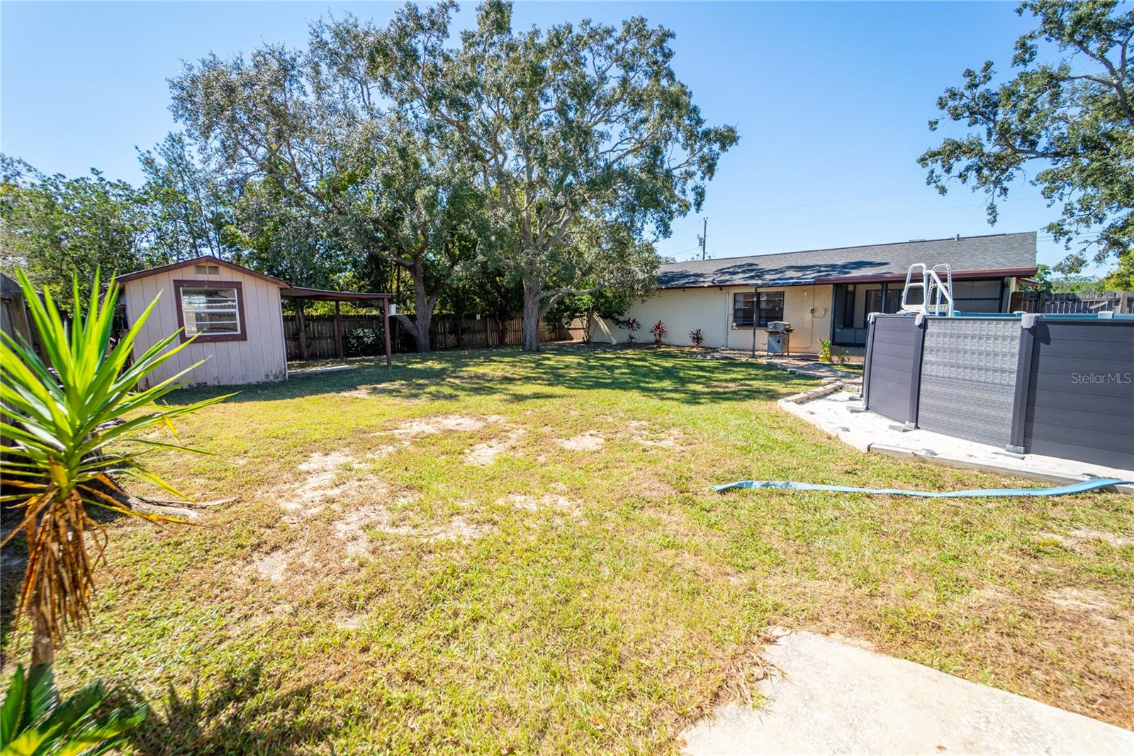 SPRING HILL - Residential