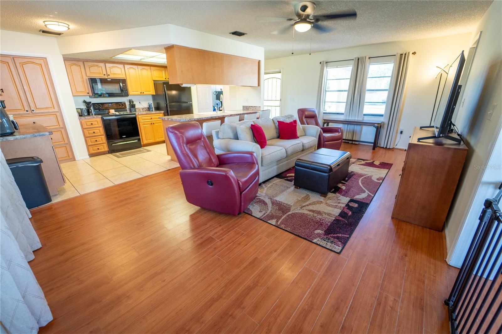 SPRING HILL - Residential